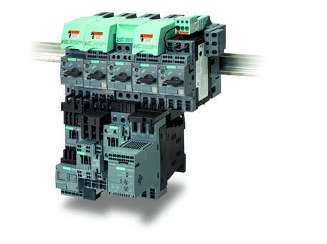 Abbildung verschiedener Geräte des SIRIUS Baukastensystems von Siemens.